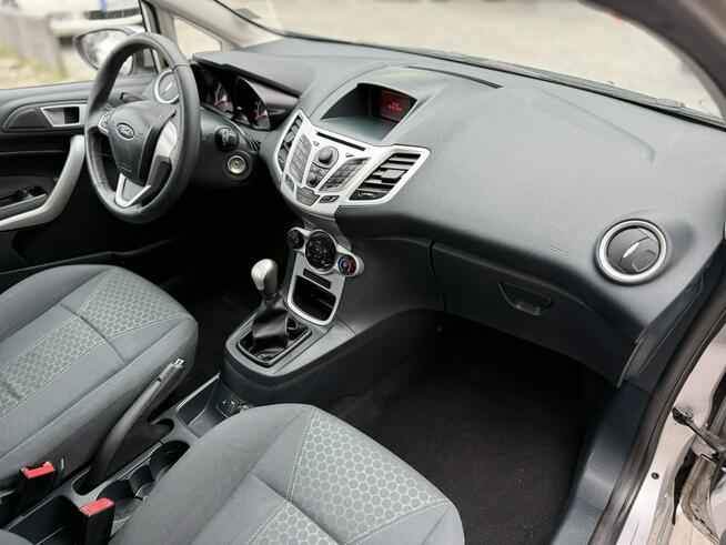Ford Fiesta jak nowa !!! Niski oryginalny przebieg !!! Poznań - zdjęcie 8