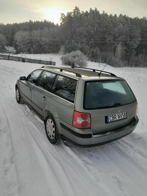 Samochód Volkswagen Passat z 2002 r. Toruń - zdjęcie 2