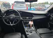 Alfa Romeo Giulia Wersja Ti / AWD / niski przebieg Tarnów - zdjęcie 9
