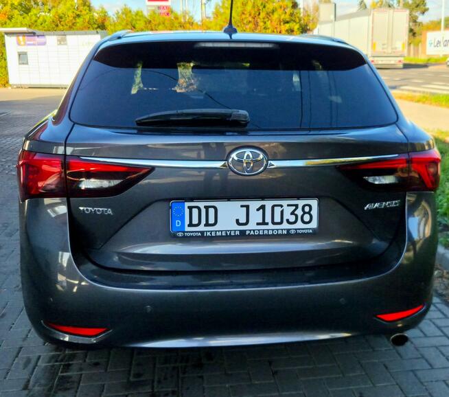 Toyota Avensis 2.0 D4D 143 KM Led Klima PdC Import Raty Opłaty !!! Łęczyca - zdjęcie 10