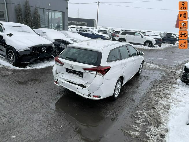 Toyota Auris Klimatronik Podgrzewanie Tempomat Czujniki park. 132KM Gliwice - zdjęcie 1