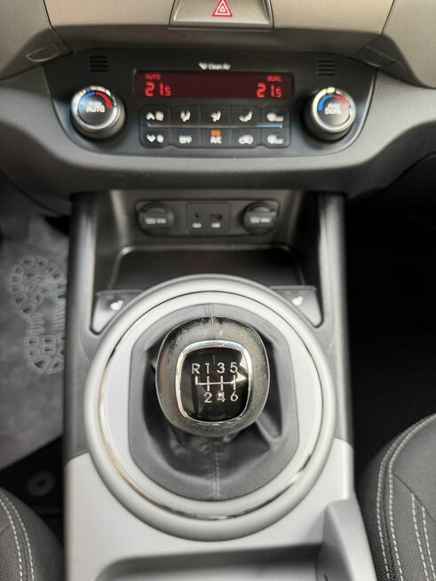 Kia Sportage NAVI*Grzane*Fotele*Klimatronic*Serwis*ASO*Zarejestrowana Kotarwice - zdjęcie 12