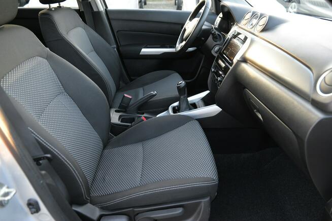 Suzuki Vitara 1.6 120KM Niski przebieg LED Navi Kamera Alufelgi Dąbrowa Górnicza - zdjęcie 12