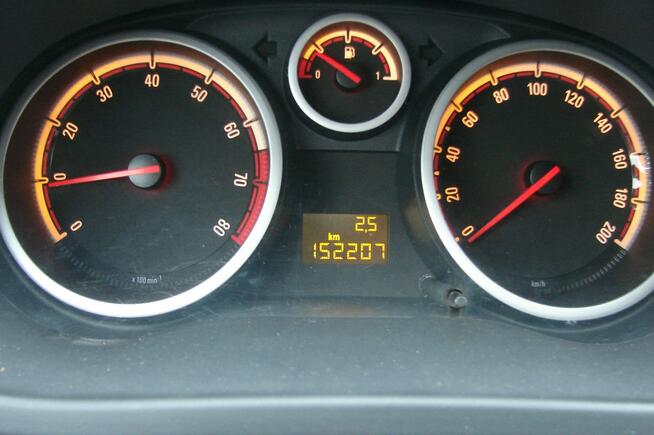 Opel Corsa 1,2 Benzyna -  Super stan Piła - zdjęcie 10