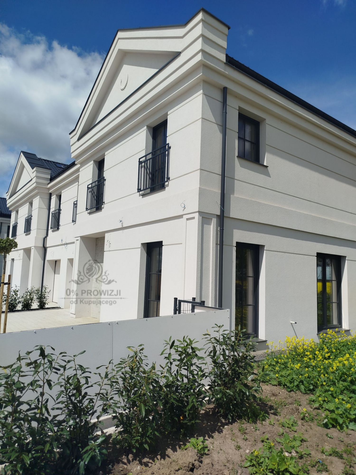 WILLOWY DOM Z OGRODEM I GARAŻEM -stylowa architektura - Cesarzowice Cesarzowice - zdjęcie 2