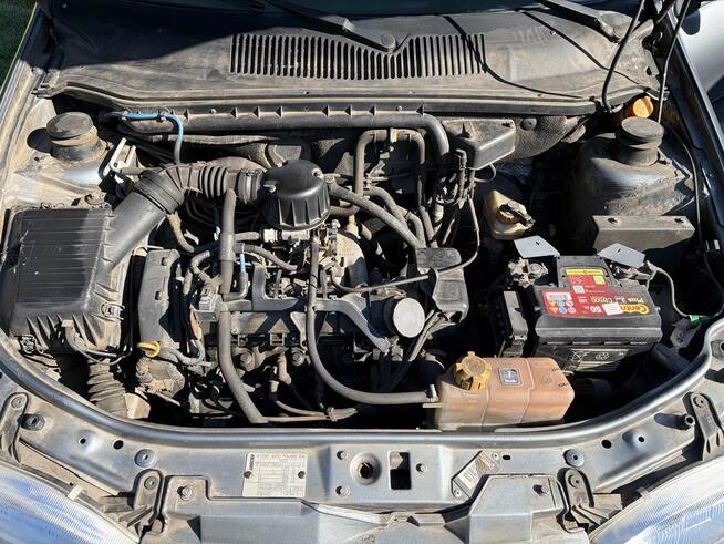 FIAT Siena - tylko 70 tyś km przeb I właściciel 1.4 Benzyna Legionowo - zdjęcie 12