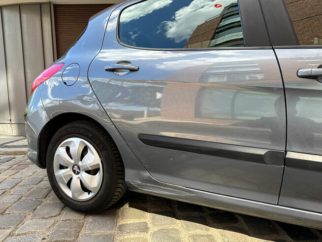 Peugeot 308 1.6 HDi | Tylko 126 tys. km | W jednej rodzinie Stare Miasto - zdjęcie 4