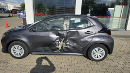 Toyota Yaris 1.5 B Asystent Pasa Tempomat Salon PL F vat Karczew - zdjęcie 4
