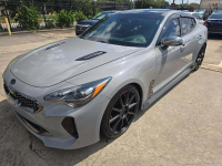 Kia Stinger Najwyższa wersja wyposażenia GT2 / AWD / niski przebieg