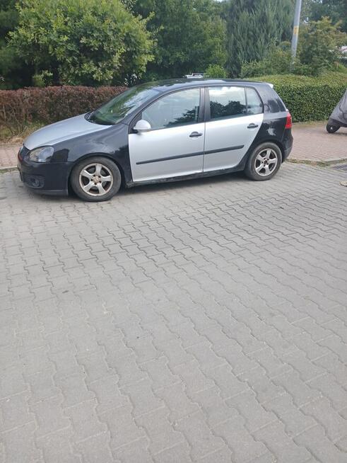 Sprzedam Golfa 5 Wrocław - zdjęcie 3