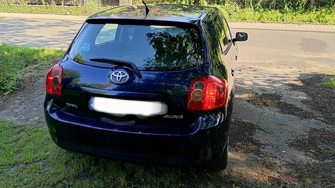 Toyota Auris 2007 r. 1.4 benzyna Kraków - zdjęcie 2