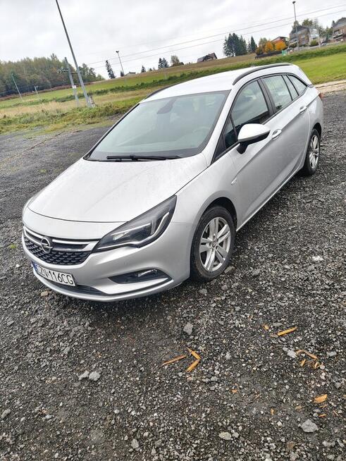 Opel Astra Sports Turner 1.6 2019 Bielsko-Biała - zdjęcie 7