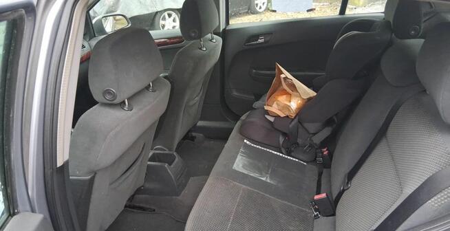 Opel Astra H Strzelin - zdjęcie 7