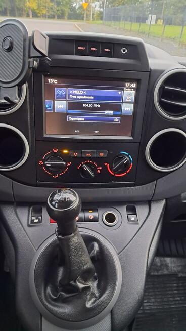 Peugeot Partner Long Tempomat 1.6HDi 2017r Klima Hak Czujniki Ekran Pabianice - zdjęcie 8