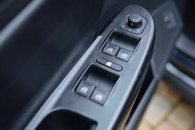 Sprzedam Passata B6 benzyna z LPG Białystok - zdjęcie 7