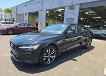 Volvo S60 Bogata wersja wyposażenia / AWD / B5 / niski przebieg