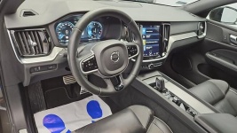 Volvo V60 B4 D Plus Dark aut ! Z Polskiego Salonu ! Faktura VAT ! Warszawa - zdjęcie 9