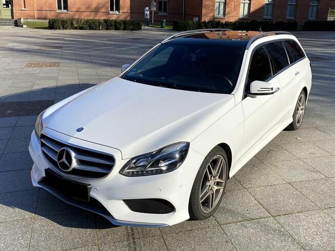 Mercedes E300 4MATIC z pakietem AMG, salonPL, bezwypadkowy, Warszawa - zdjęcie 1