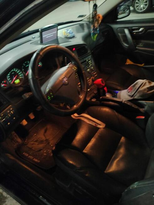 Sprzedam Volvo S60 D5 2002r 370k 6500,00 Białystok - zdjęcie 4