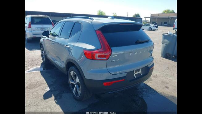 Volvo XC 40 Bogata wersja wyposażenia / AWD / B5 / niski przebieg Tarnów - zdjęcie 5