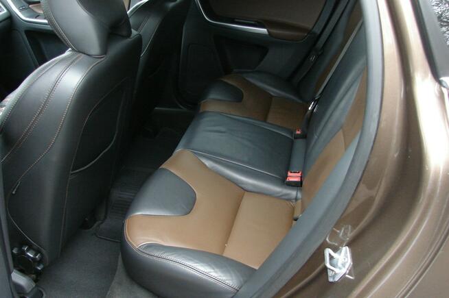 Volvo XC 60 2.0 D 150 KM Ful Opcja Piła - zdjęcie 8