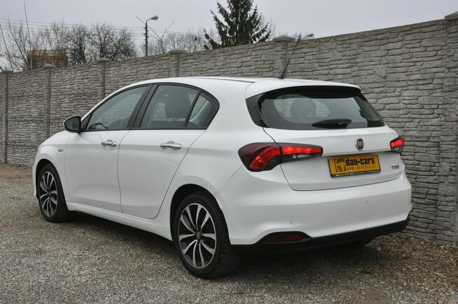 Fiat Tipo 1.4 95KM hatchback LED Bluetooth Czujniki Alufelgi Dąbrowa Górnicza - zdjęcie 3