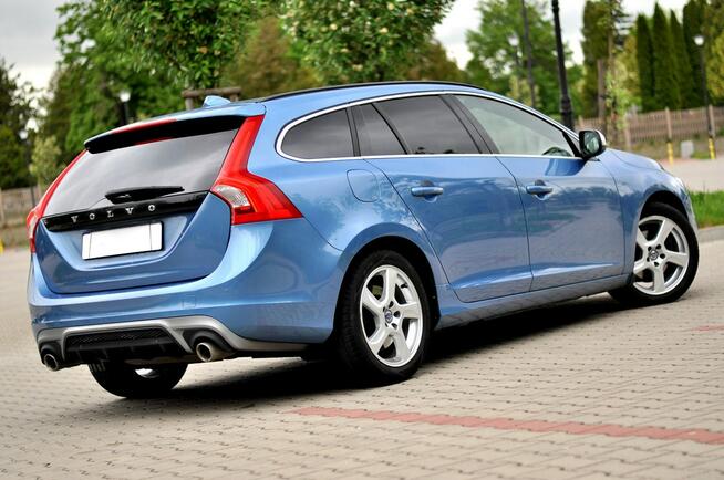 Volvo V60 D3 2.0 150KM R-Desing Xenon Led Navi Alkantara Full Opcja Płock - zdjęcie 3