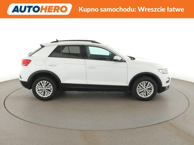 Volkswagen T-Roc navi klima auto grzane fotele czujniki parkowania Warszawa - zdjęcie 9