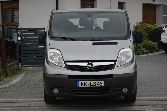 Opel Vivaro 2.0D Trafic 9 Osobowy Klima Hak 2013r Sprowadzony Opłacony Majdan Sieniawski - zdjęcie 2