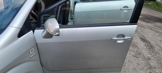 toyota corolla verso Milanówek - zdjęcie 11