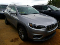 Jeep Cherokee 2020, 3.2L, Latitude Plus, porysowany lakier Warszawa - zdjęcie 2