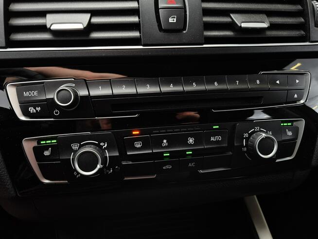 BMW 118i Advantage 136km klima CZUJNIKI bezwypadek SERWIS 2017 Tychy - zdjęcie 11