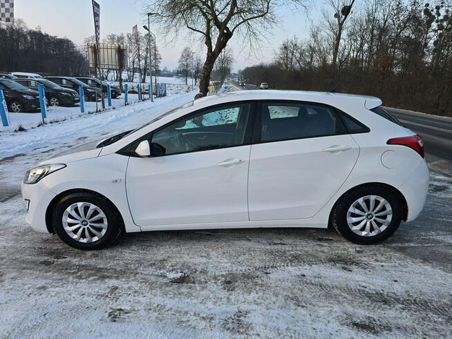 Hyundai i30 5 drzwi 1,4 benzynka  99 KM w bardzo ładnym stanie !!! Cielcza - zdjęcie 3