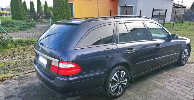 Mercedes E klasa kombi W211 granatowy Leszno - zdjęcie 3