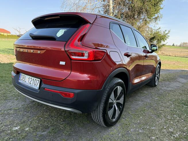 Volvo XC 40 211KM T4 Recharge Plug-IN Momentum Kamera KeyLess Zadbany Ocice - zdjęcie 4