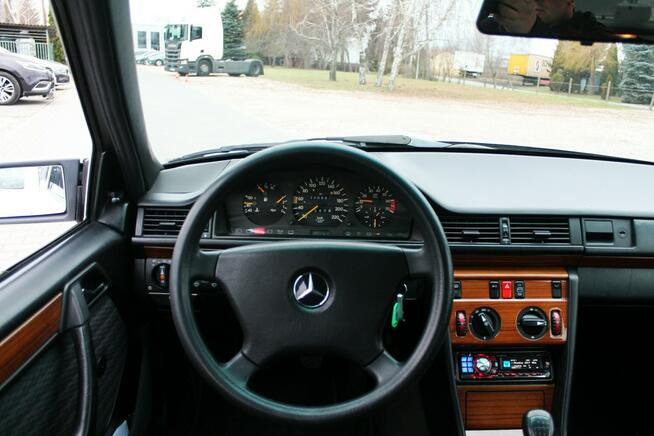 Mercedes W124 Bardzo bogata dokumentacja#Technicznie Perfect Warszawa - zdjęcie 12