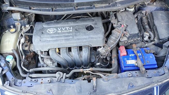 Toyota Auris 2007 r. 1.4 benzyna Kraków - zdjęcie 11