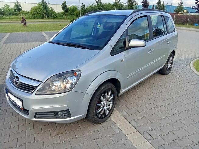 Opel Zafira   1.6 benz   2005 rok Pieszyce - zdjęcie 1