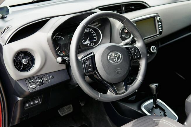 Toyota Yaris serwis ASO, gwarancja na baterie Warszawa - zdjęcie 11