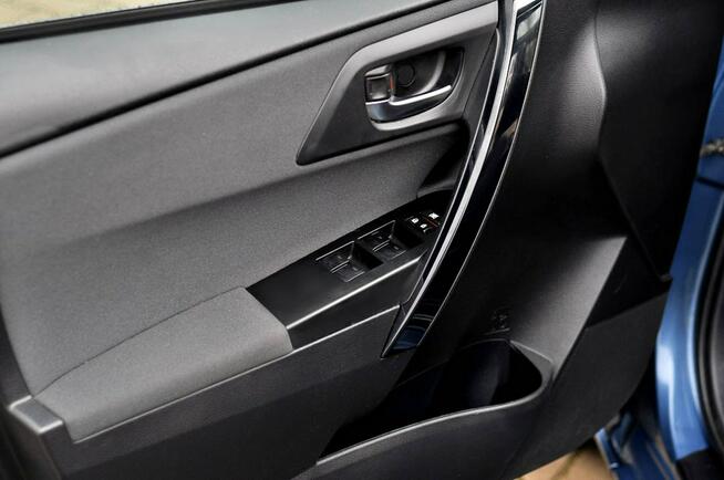 Toyota Auris _1.8 136KM_HYBRID_Led_Kamera_Climatronic_Serwis_ Płock - zdjęcie 12