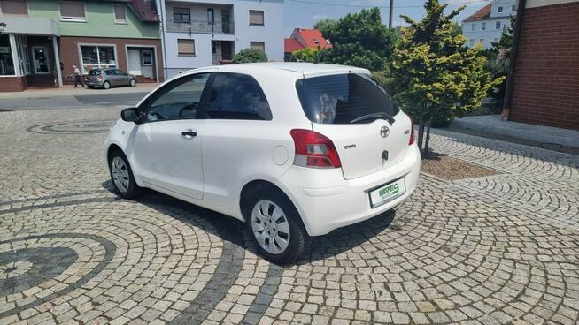 Toyota Yaris Yafis II FL, Klima, Ks. serwis, niski przebieg Głogówek - zdjęcie 2