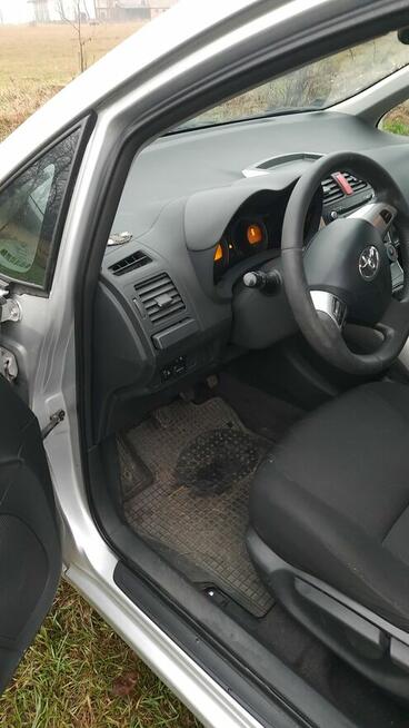Sprzedam Toyotę Auris Legionowo - zdjęcie 3