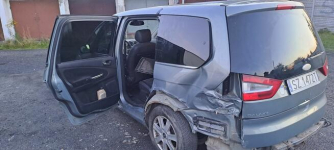Ford Galaxy uszkodzony Zabrze - zdjęcie 5