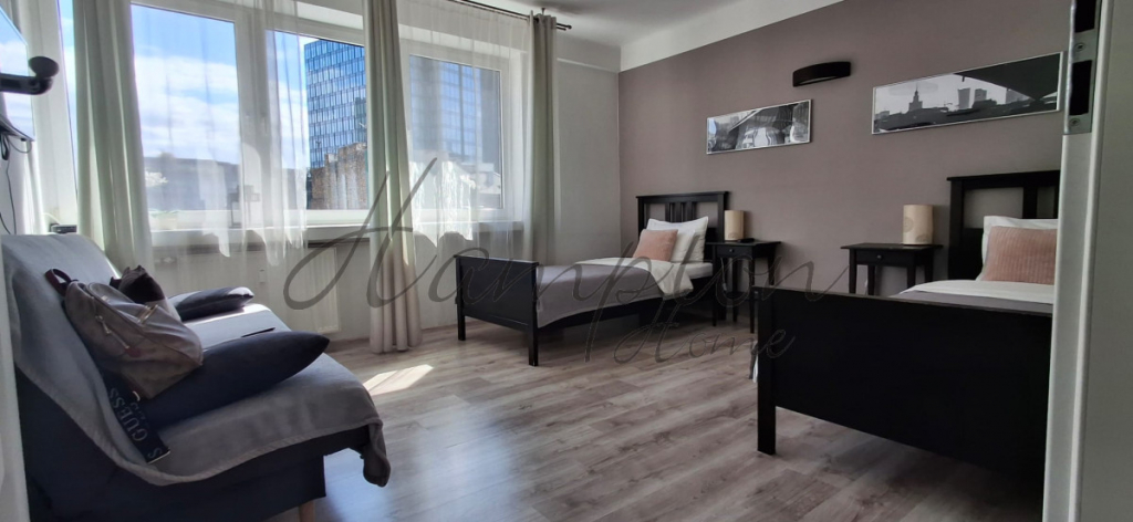 Dwa ciche piękne pokoje w ścisłym centrum Śródmieście - zdjęcie 2