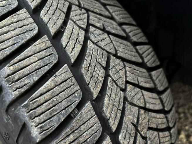 BMW X1 20d 4x4 xDrive 177km hak NAVI bixenon BEZWYPADKOWY serwis 2011 Tychy - zdjęcie 6