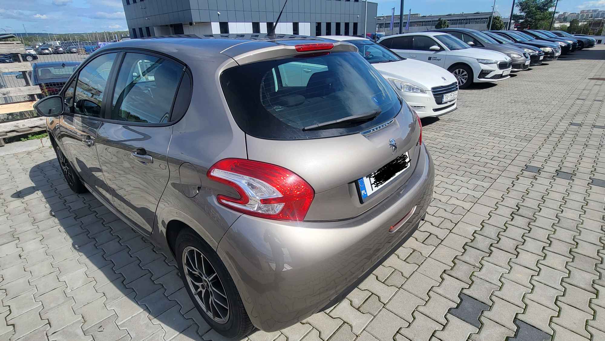 sprzedam PEUGOTA 208 Kielce - zdjęcie 2