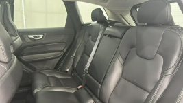 Volvo XC 60 B5 D AWD Inscription hak Warszawa - zdjęcie 12