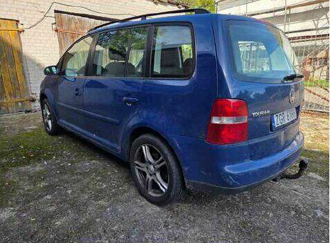 Syndyk sprzeda Volkswagen Touran 2,0 Szczecin - zdjęcie 7