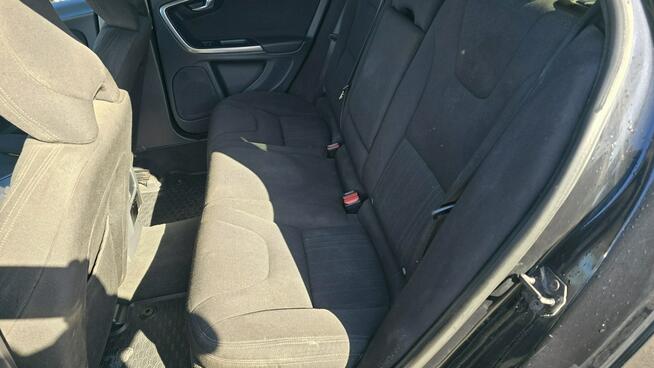Volvo V60 Lekko Uszkodzony sprawny Jeżdżący Karczew - zdjęcie 11