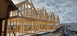 Zlece obicie domków szkieletowych